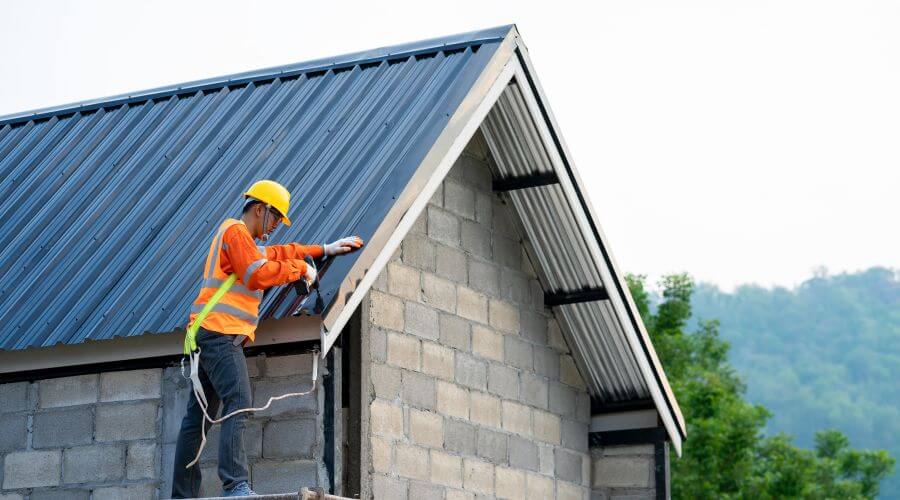 Expert Emergency Roof Repairs services in Artesia, CA